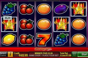 Il payout, conosciuto anche come RTP, rappresenta la percentuale di denaro restituito ai giocatori che scommettono su un gioco specifico, in questo caso la slot Sizzling Hot Deluxe. In questo caso <strong>il payout è del 92,28%</strong> . screenshot sizzling hot deluxe slot