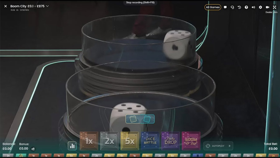 LeoVegas è riconosciuto come 'Operatore dell'anno 2023' e 'Casino Mobile dell'anno 2022', garantendo un'esperienza di gioco mobile di alta qualità con una vasta gamma di giochi dal vivo.